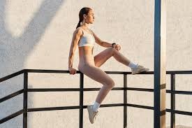 德州扑克什么时候该防守（德州扑克的防守时机）